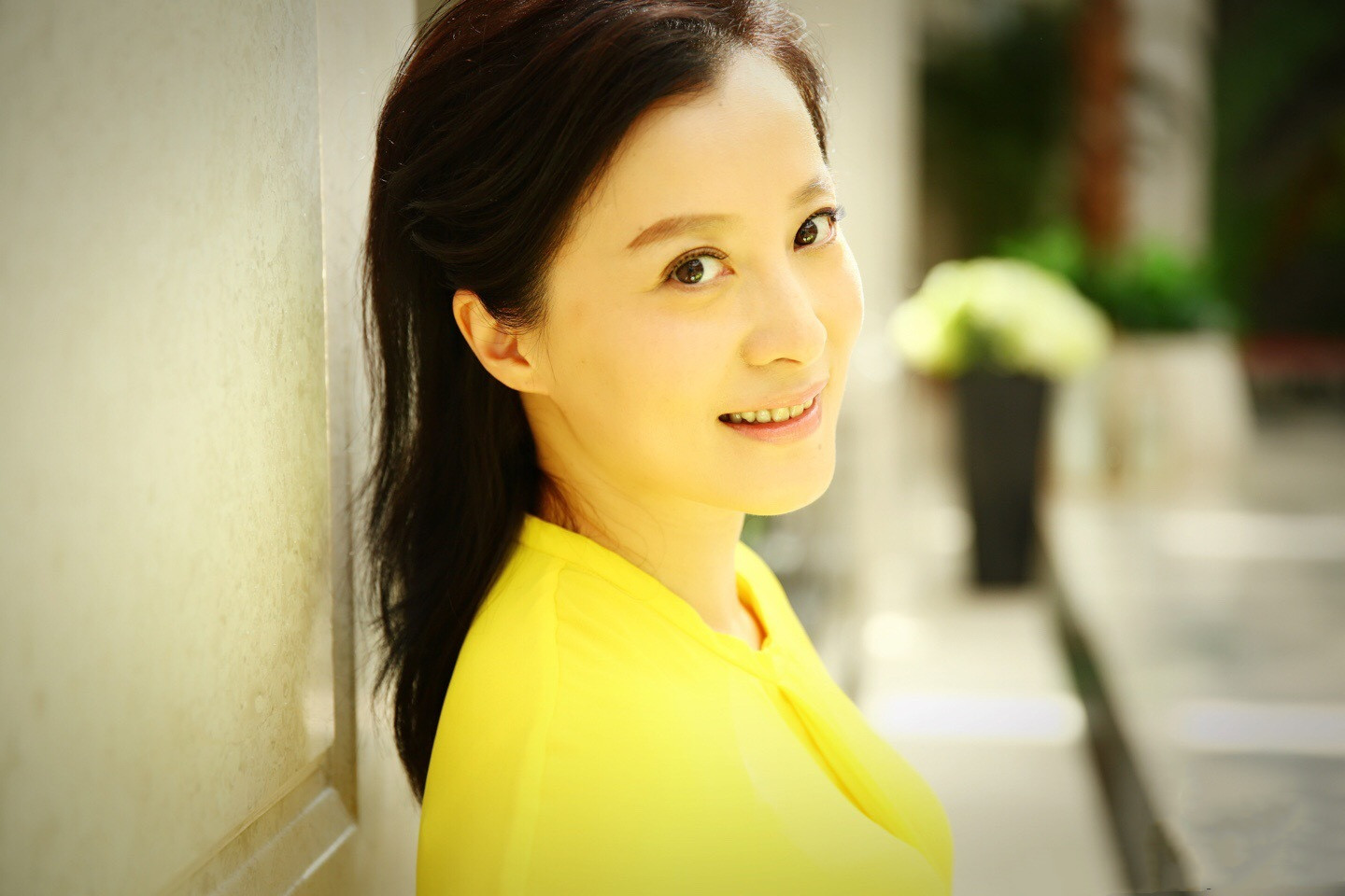 “可云”徐露：当红时隐退，嫁大7岁老公，46岁和17岁女儿似姐妹