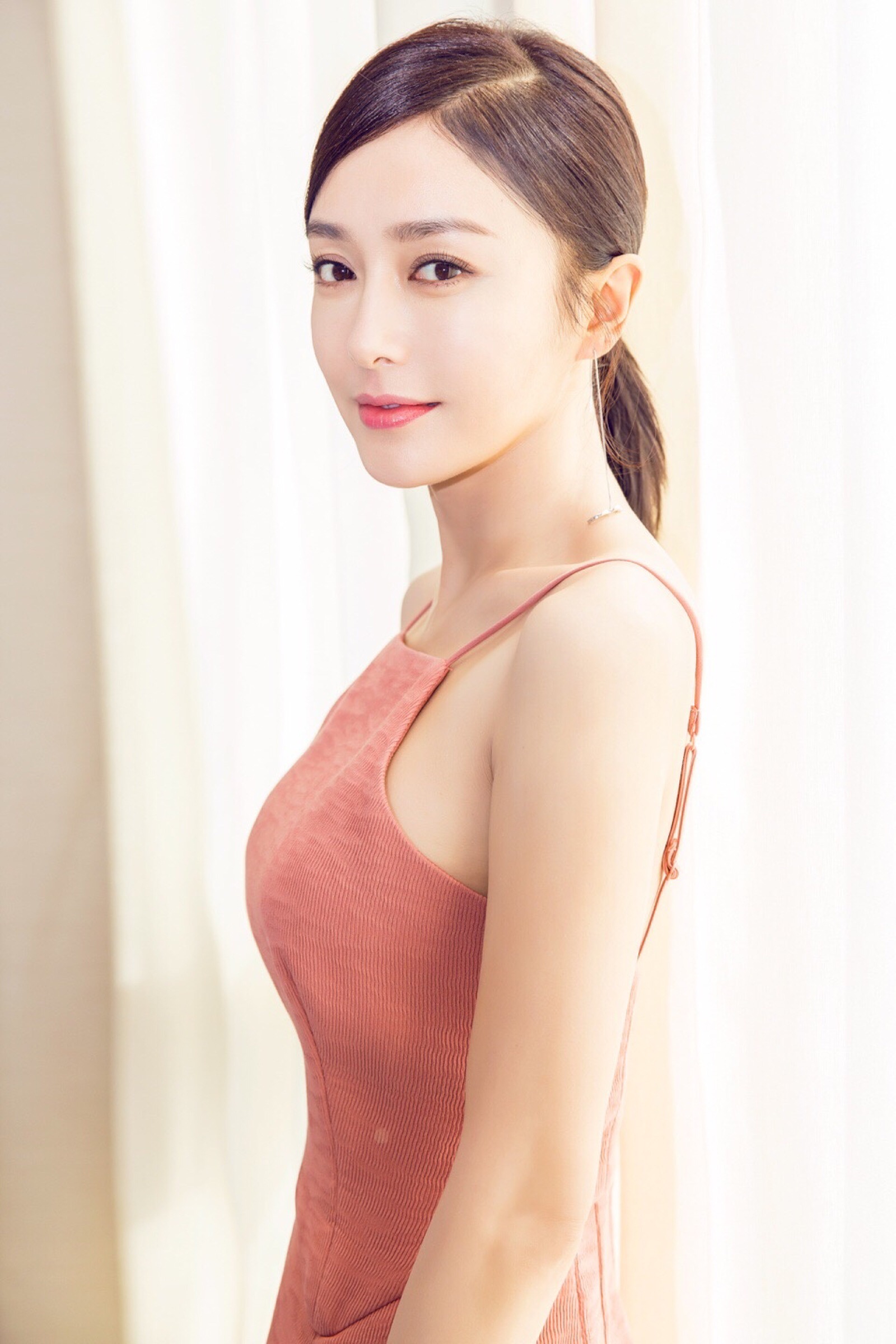 至今未婚的10位内地大龄女星，各有各的苦衷，最