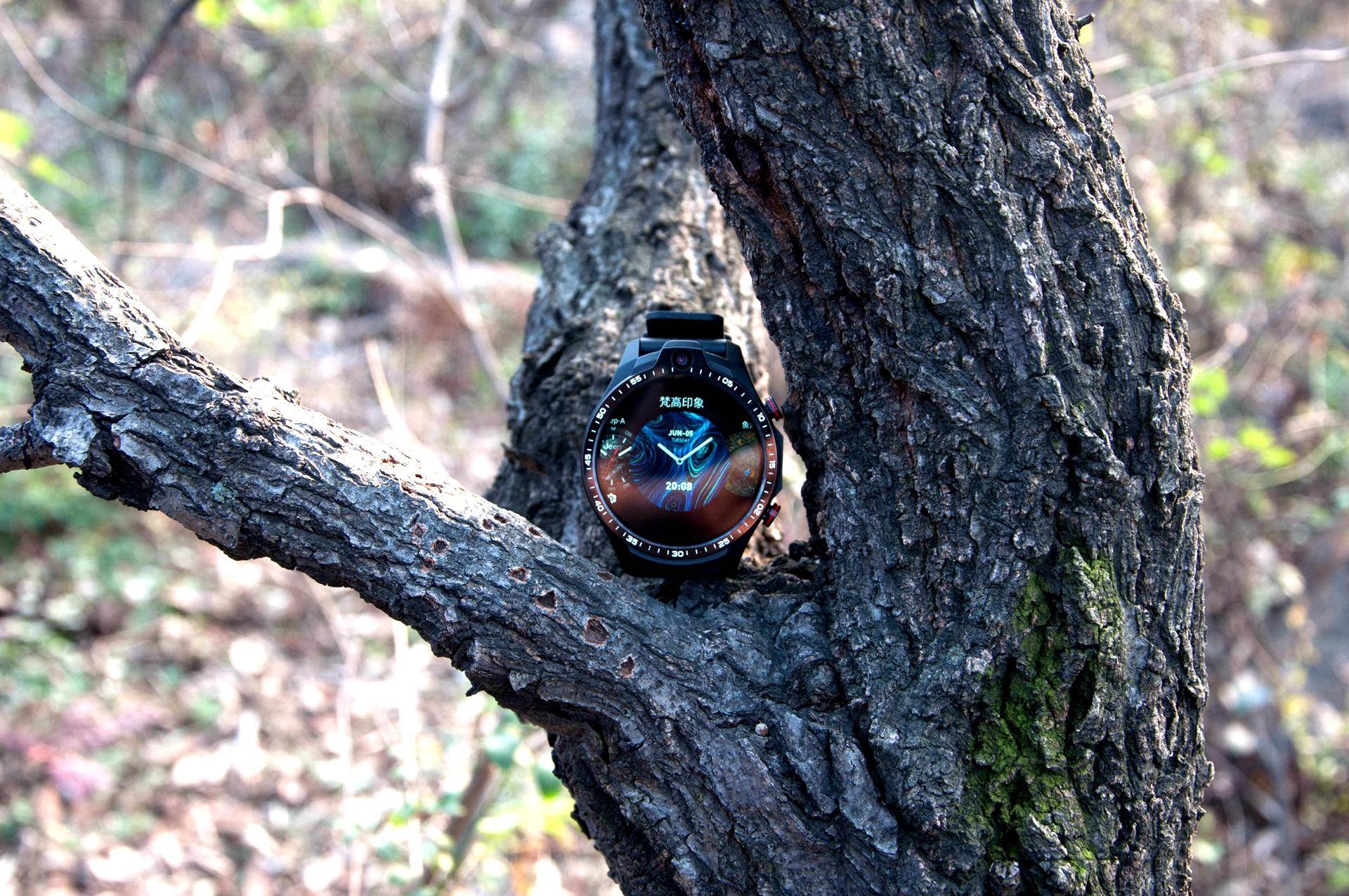 Jeep黑骑士智能手表：高清双摄独立通话，自带64G超大空间