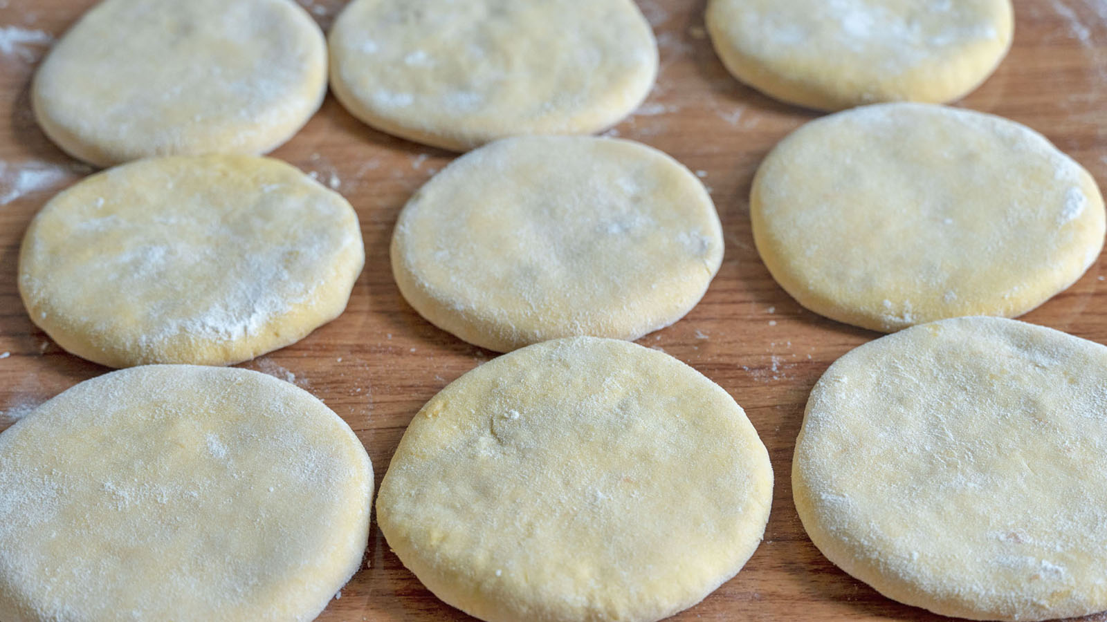 南瓜饼超解馋的5种做法，香甜软糯，外面都买不到，孩子老人都爱