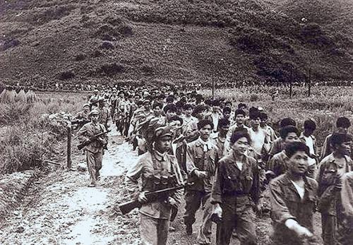 朝鲜战争初期，朝鲜究竟有多少兵力，为何能将韩国打得无招架之力