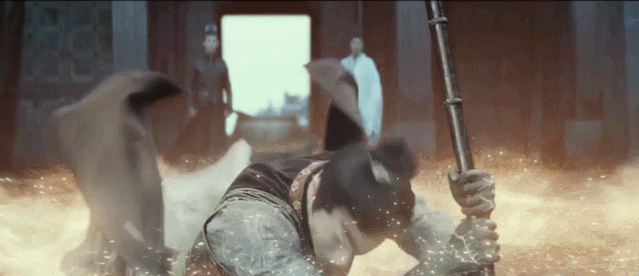 “裸露”成风，中国男明星的衣服，也该一件一