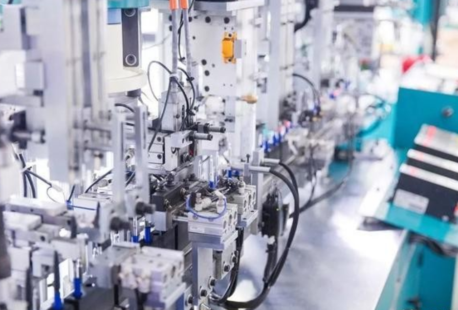 中国隐形首富，坐拥全球20多座矿山年收入超6000亿，公司还没上市