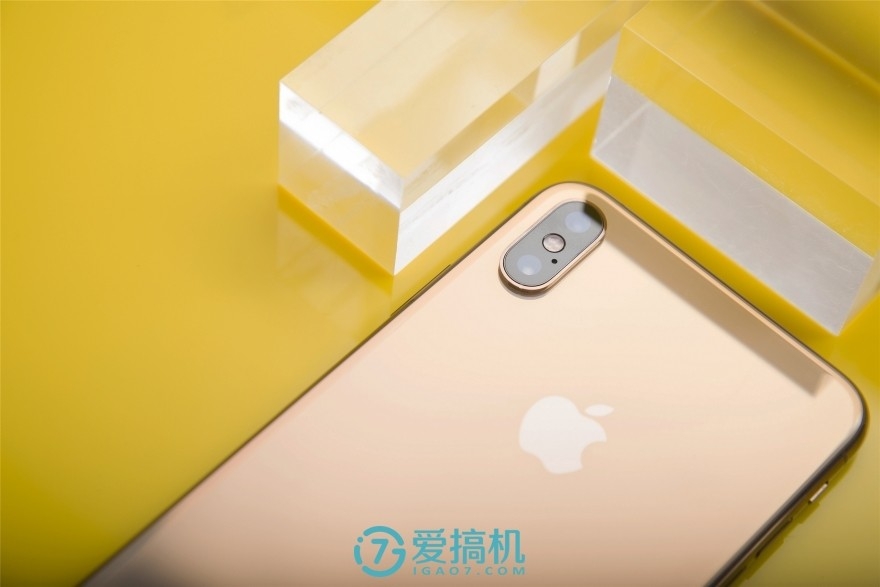 iPhone将开售iPhone XS/XS Max鲜红色版，高配过万