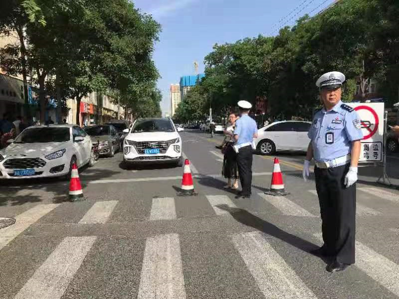 蘭州市安寧區人民政府 安寧要聞 傾力護航 安寧交警圓滿完成2021年