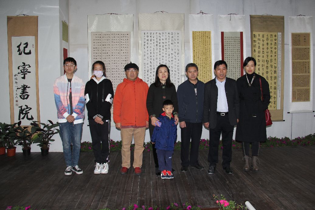 “百年母亲 我心中的向阳花”