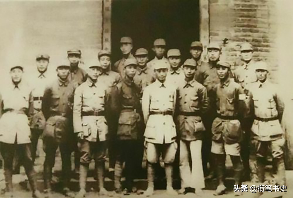 皖南事变后，重建的新四军如何从穷到富？刘少