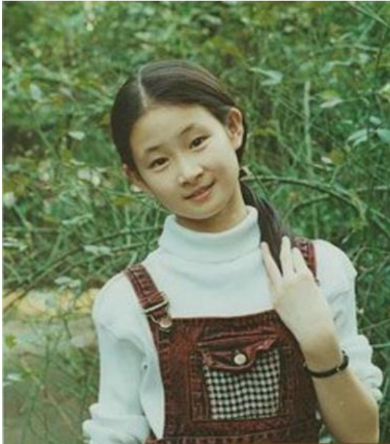 還記得王小蒙的扮演者王亞彬嗎？離開(kāi)趙本山后，她一樣大殺四方