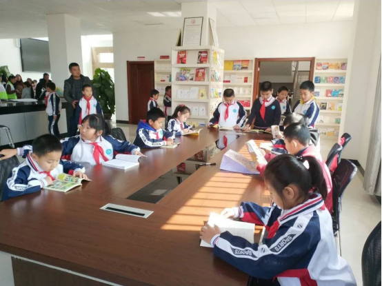 云南省建水县：“红色物业”提升居民幸福指数