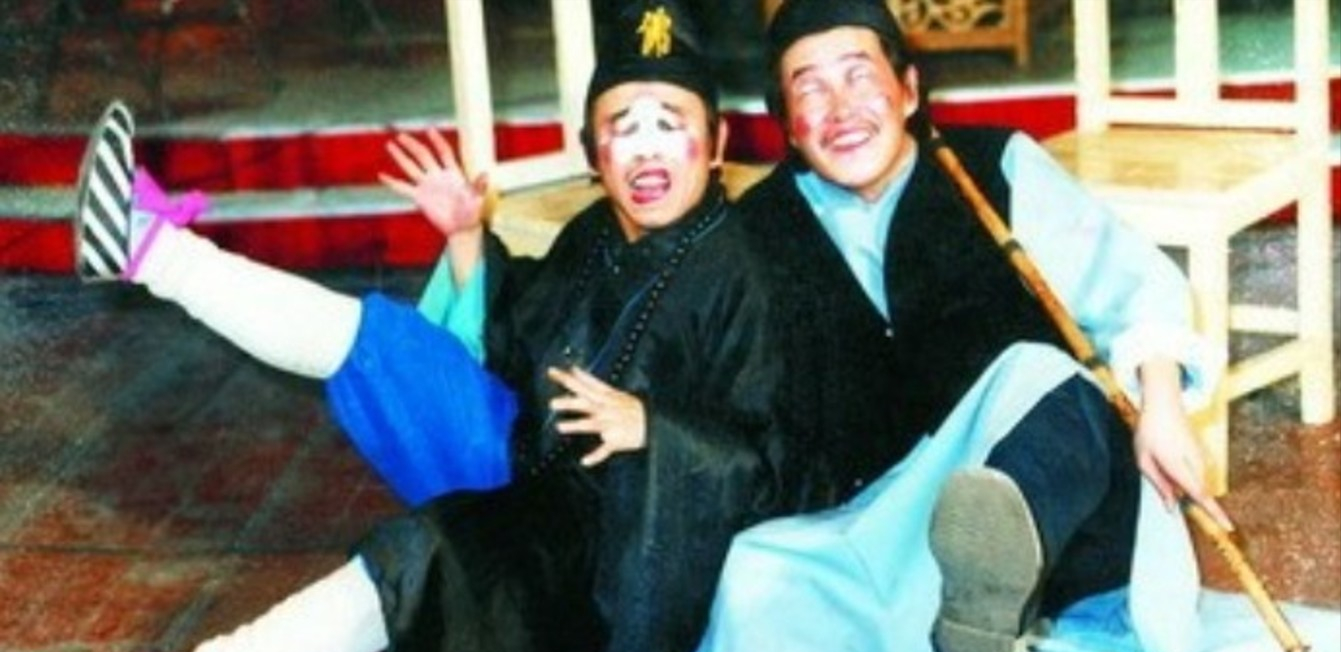 苦心经营了多年的“老艺人”人设崩塌，潘长江该何去何从？