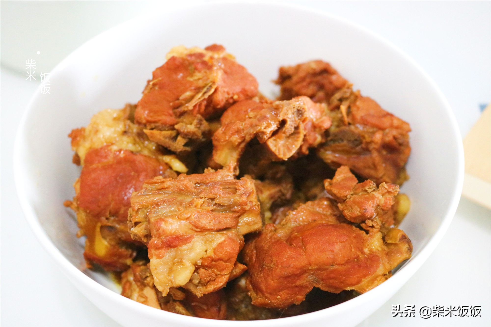 夏天吃肉，这个做法太省事了，丢进锅里不用管，时间一到满屋飘香