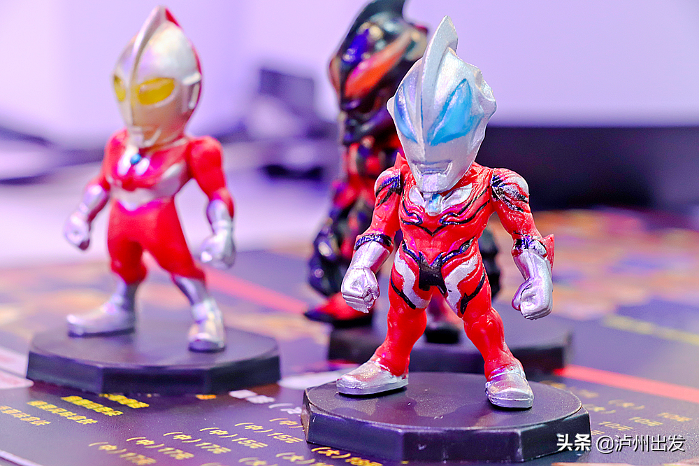 Can pull silk, can shed juice! Lu city Jing shows Aoteman thematic hamburger inn! Adjoining child is greedy cried