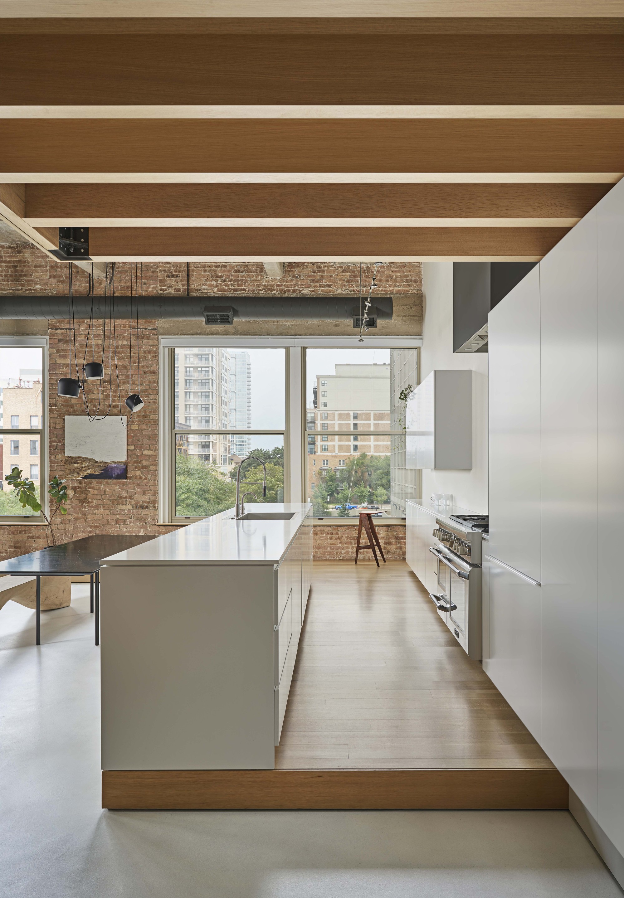 209m²工业风公寓，双层LOFT体量交错好似垂直园林
