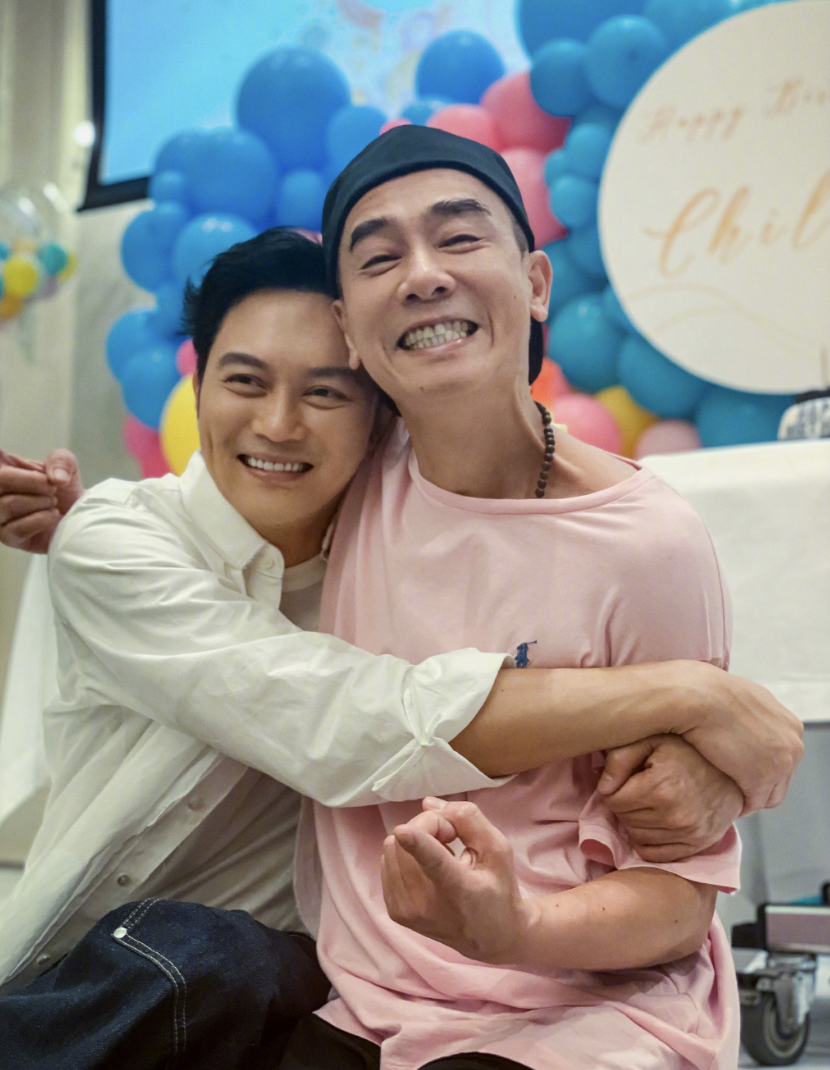 袁咏仪因张智霖生日抱陈小春吃醋，应采儿给两人p图换脸无违和感