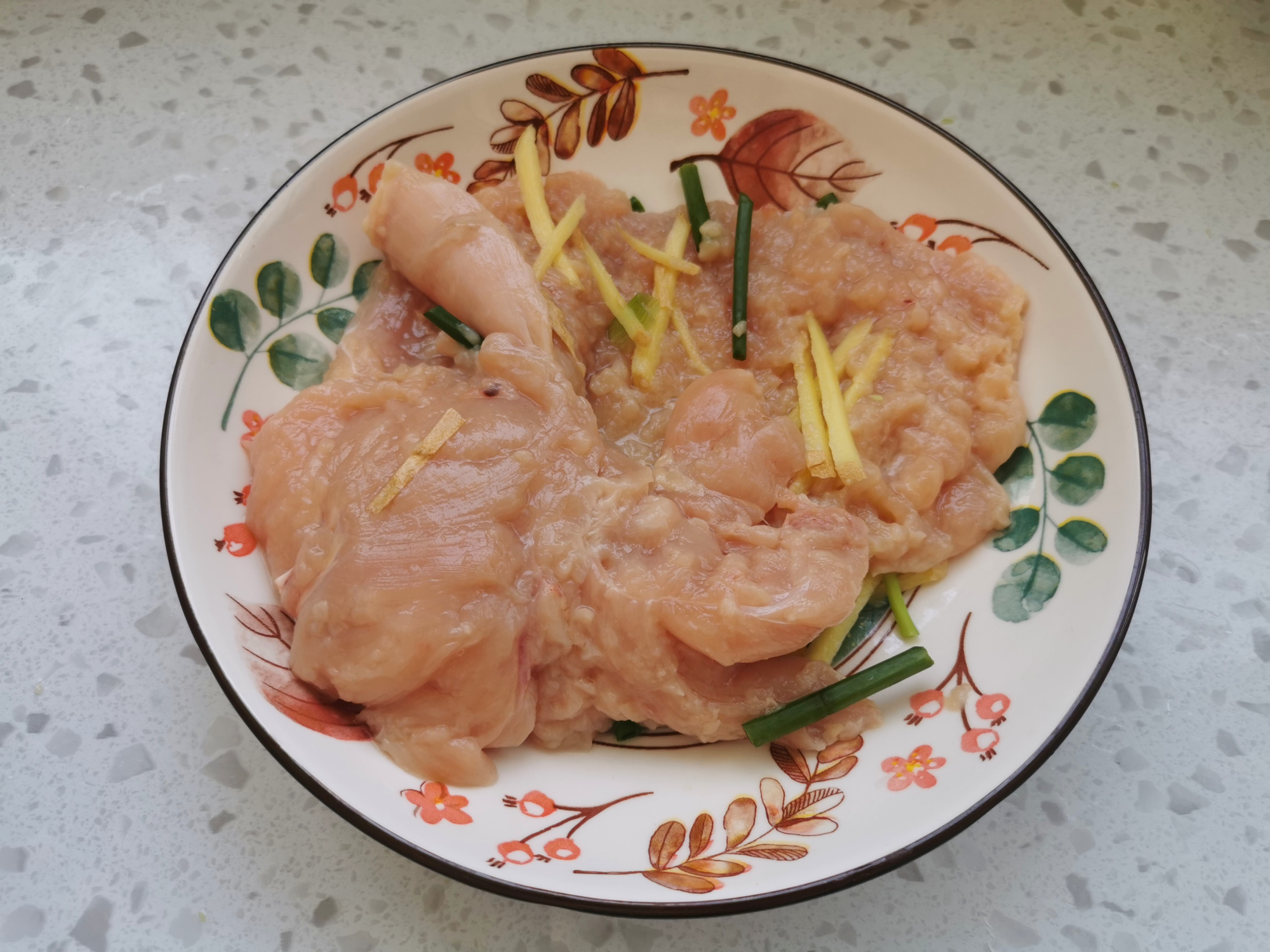 炸鸡排，别只知道裹面包糠，水嫩腌制配方分享给你，口感嫩而不柴