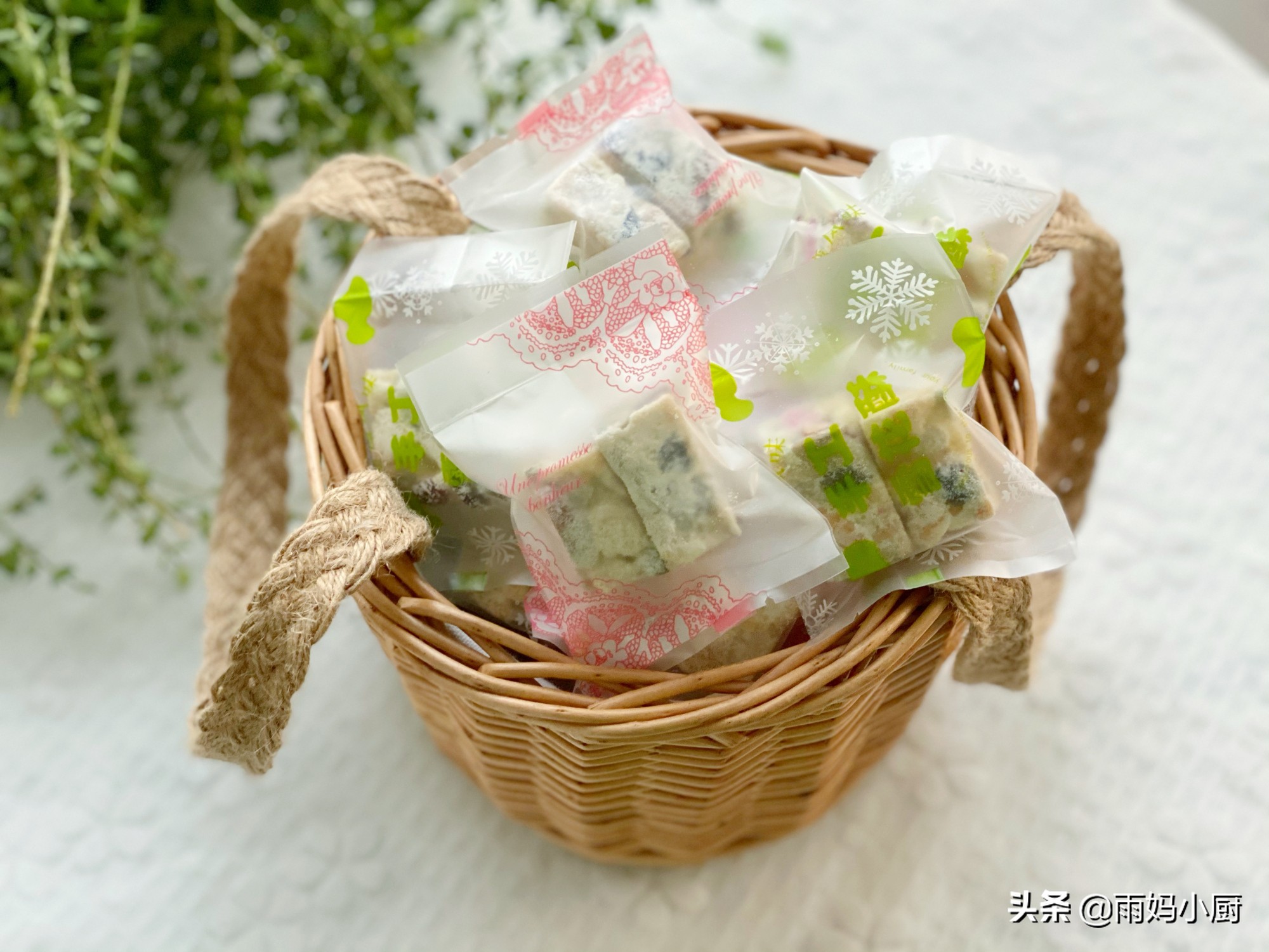 過年小零食雪花酥，香酥美味做法簡單，1口平底鍋10分鐘搞定