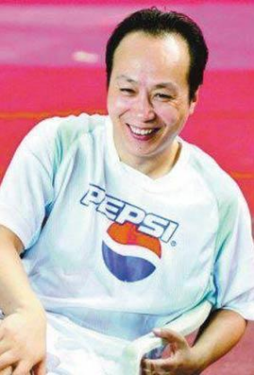 在罗京葬礼上哭的几乎休克的刘继红，为何却在