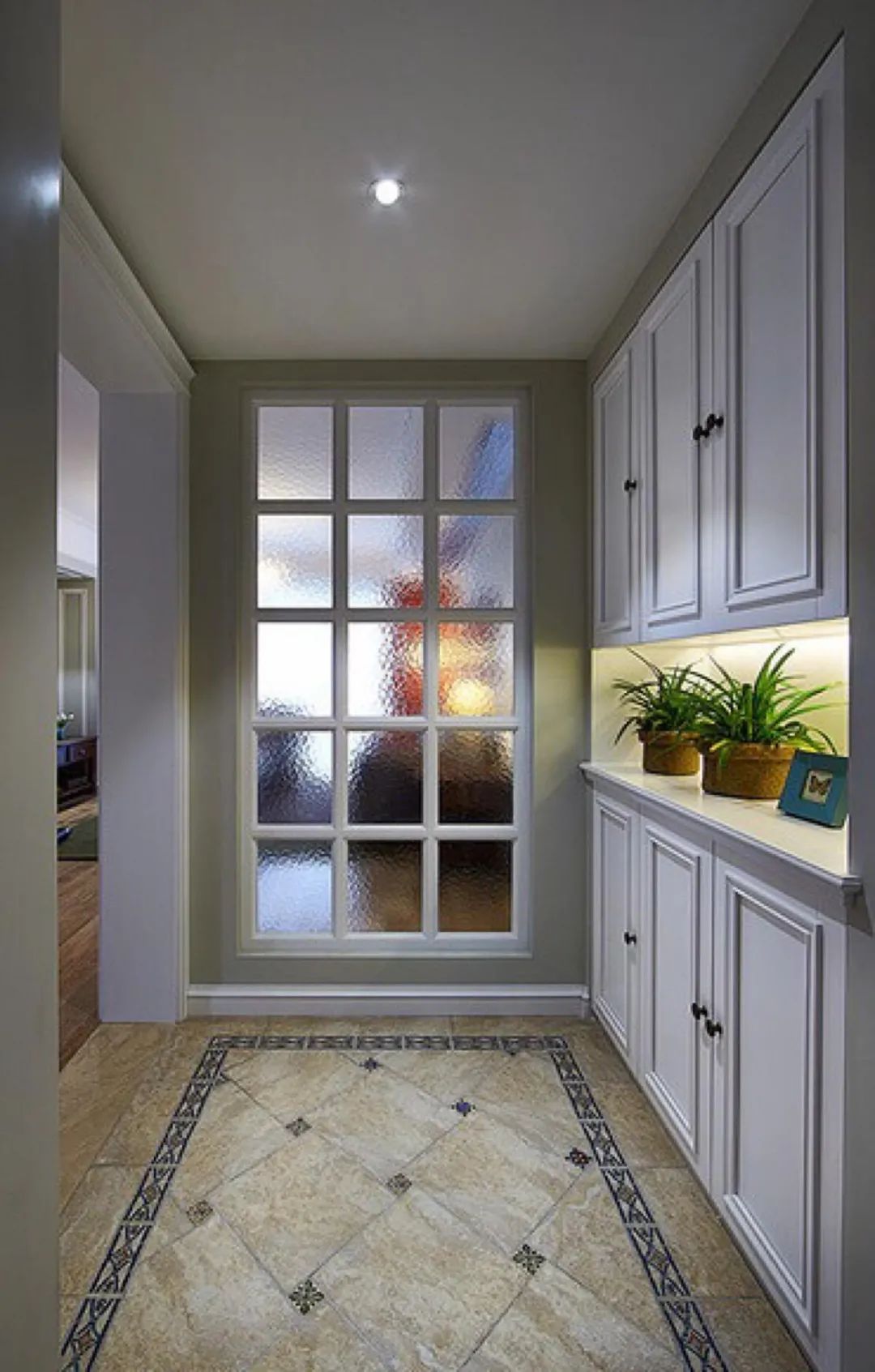 入户门要不要做玄关,看完之后恍然大悟_攻略类_杭州鼎隆装饰工程设计