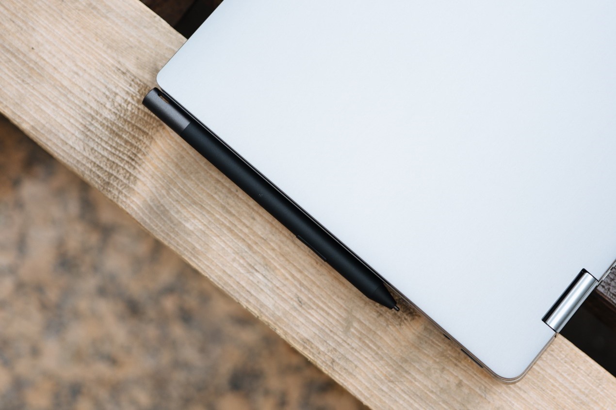 戴尔Latitude 9520二合一笔记本评测：工作原来可以这么爽