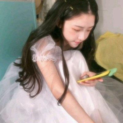 「复古森系女生头像」我走过的路很黑 你拿什么体会