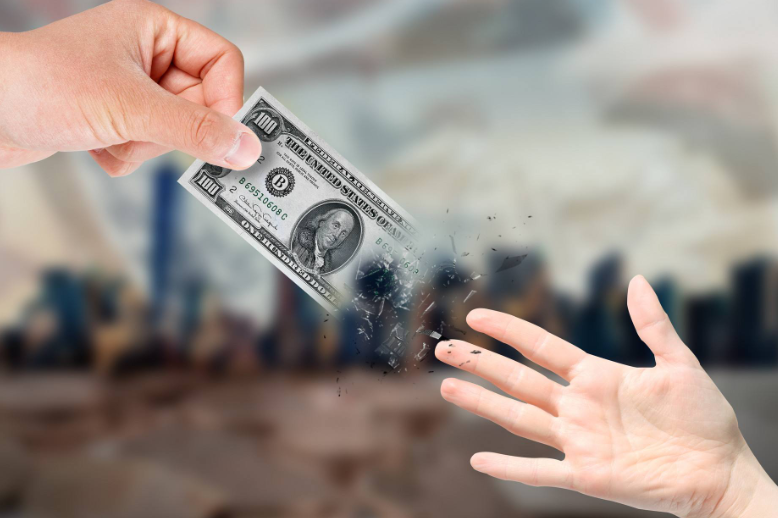 美债高达28万亿，如果老老实实还钱，美国人的日