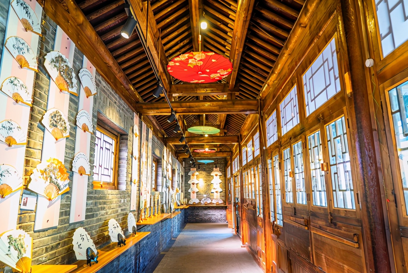 There is an ancient village in Miyun, Beijing. It used to be the first pass to Beijing. There are a large number of cultural relics.