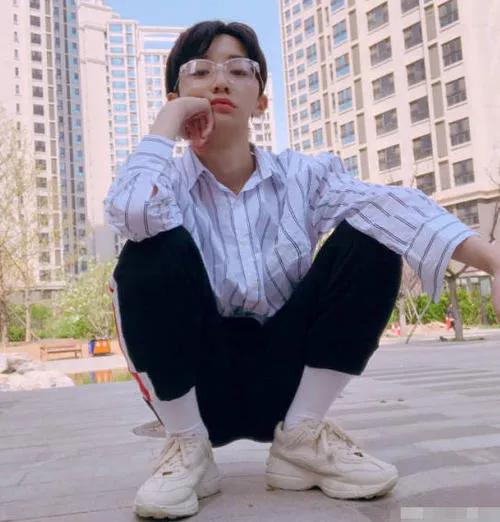 Metamorphic where has so simple, net Gong Ai compares fictional crammer, be ripped so that smash by Venus