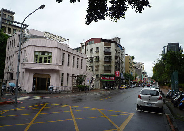 在牯岭街一家小店，被台湾人的专业服务震住了