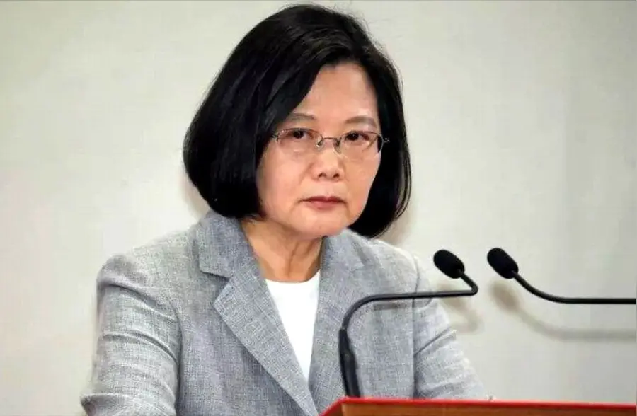 不再警告！解放军两次重大行动，“台独”如同听到末日丧钟