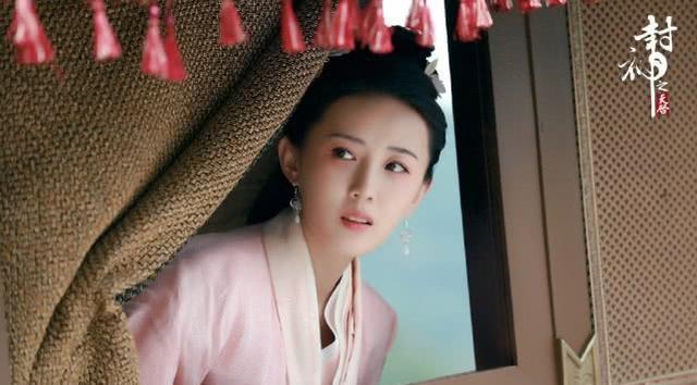 出道7年零绯闻，闪嫁同龄星二代被宠了5年，如今