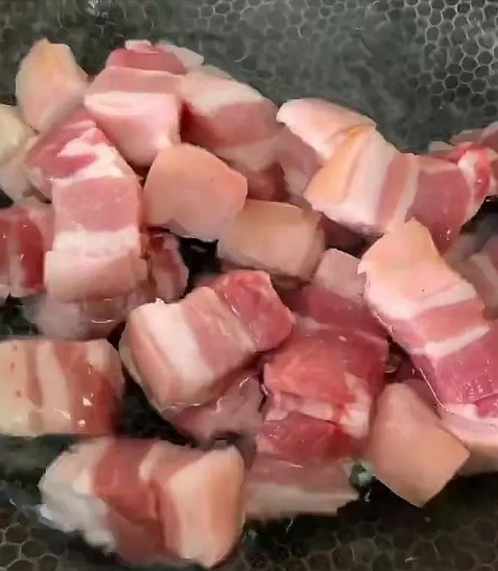 五花肉怎麼做好吃肥而不膩？ 加1步做法和多下1種配料便肥而不膩