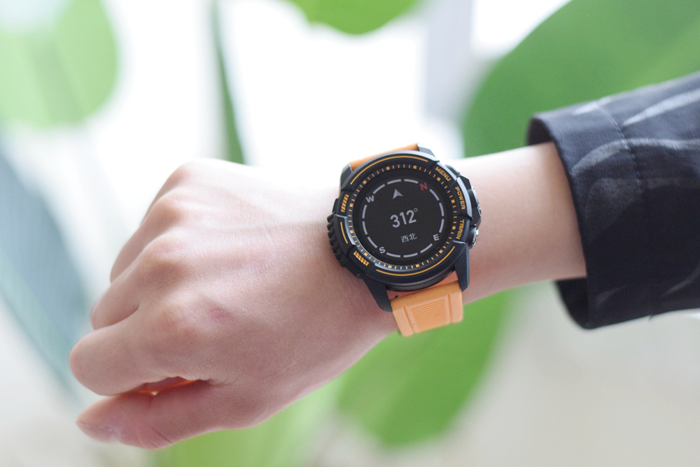 智能手表也能超长待机！15天强悍续航，Jeep新品智能手表