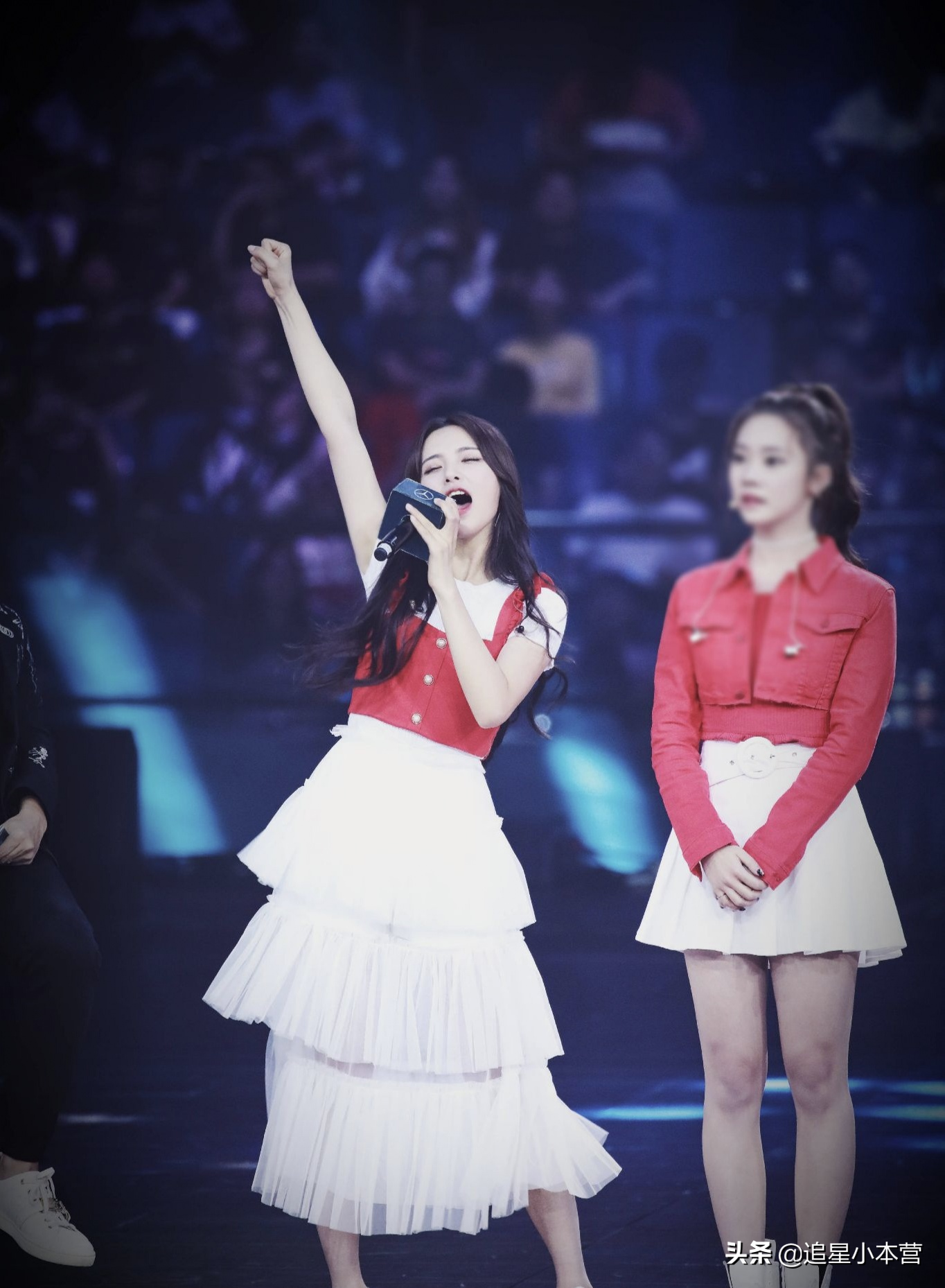 杨超越为什么火？娱乐圈的阶级固化，她寄托着