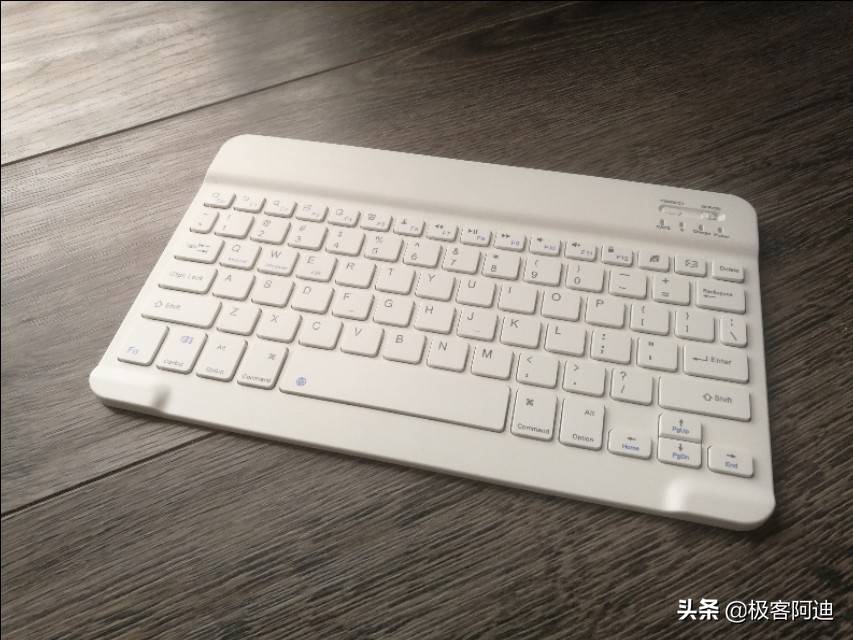 iPad Air3三秒变身Macbook，拼夕夕的ipad蓝牙键盘/鼠标开箱评测