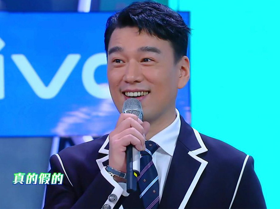 2020十位最火“大叔”：于和伟接着舞，刘奕君一