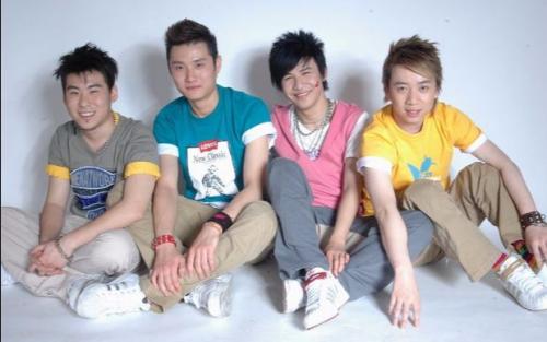 11年后花儿乐队卷土重来，乐队还是那个乐队，只