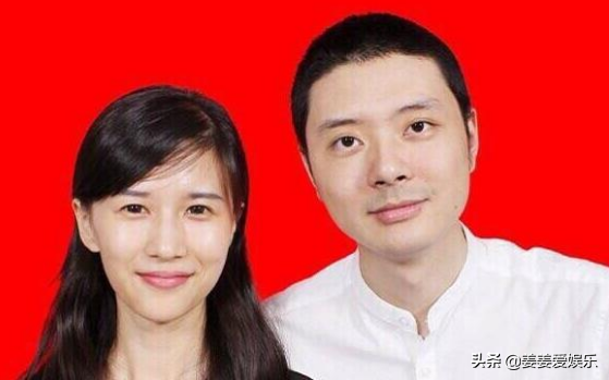 同样是结婚照，别人都化淡妆穿白衬衣，看到p