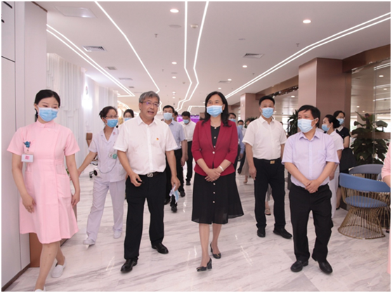 國家衛(wèi)生健康委黨組成員、國家中醫(yī)藥管理局黨組書記余艷紅來省婦幼保健院調研