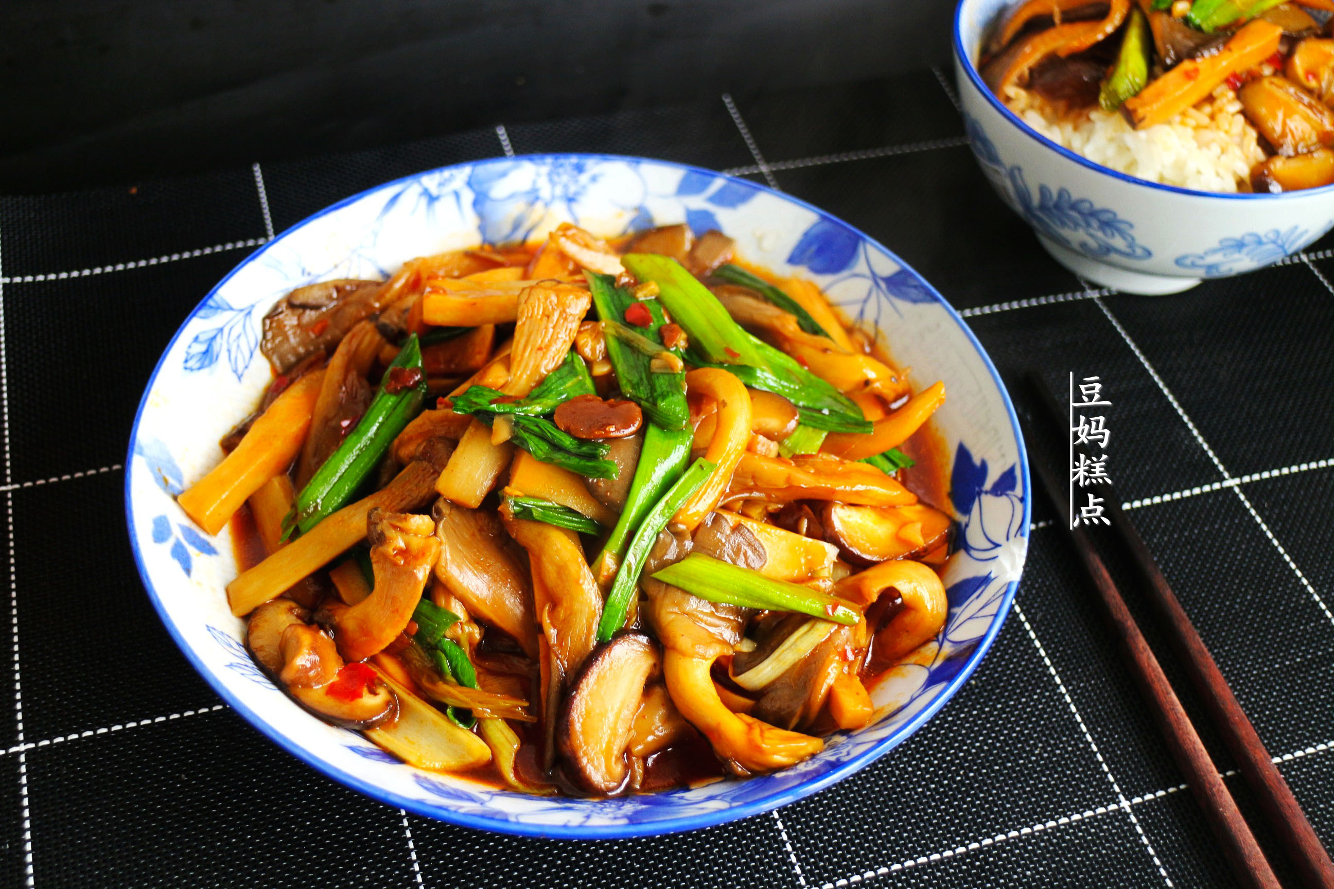 又一好吃的下饭素菜，5分钟搞定，如同肉的口感，连孩子也爱吃