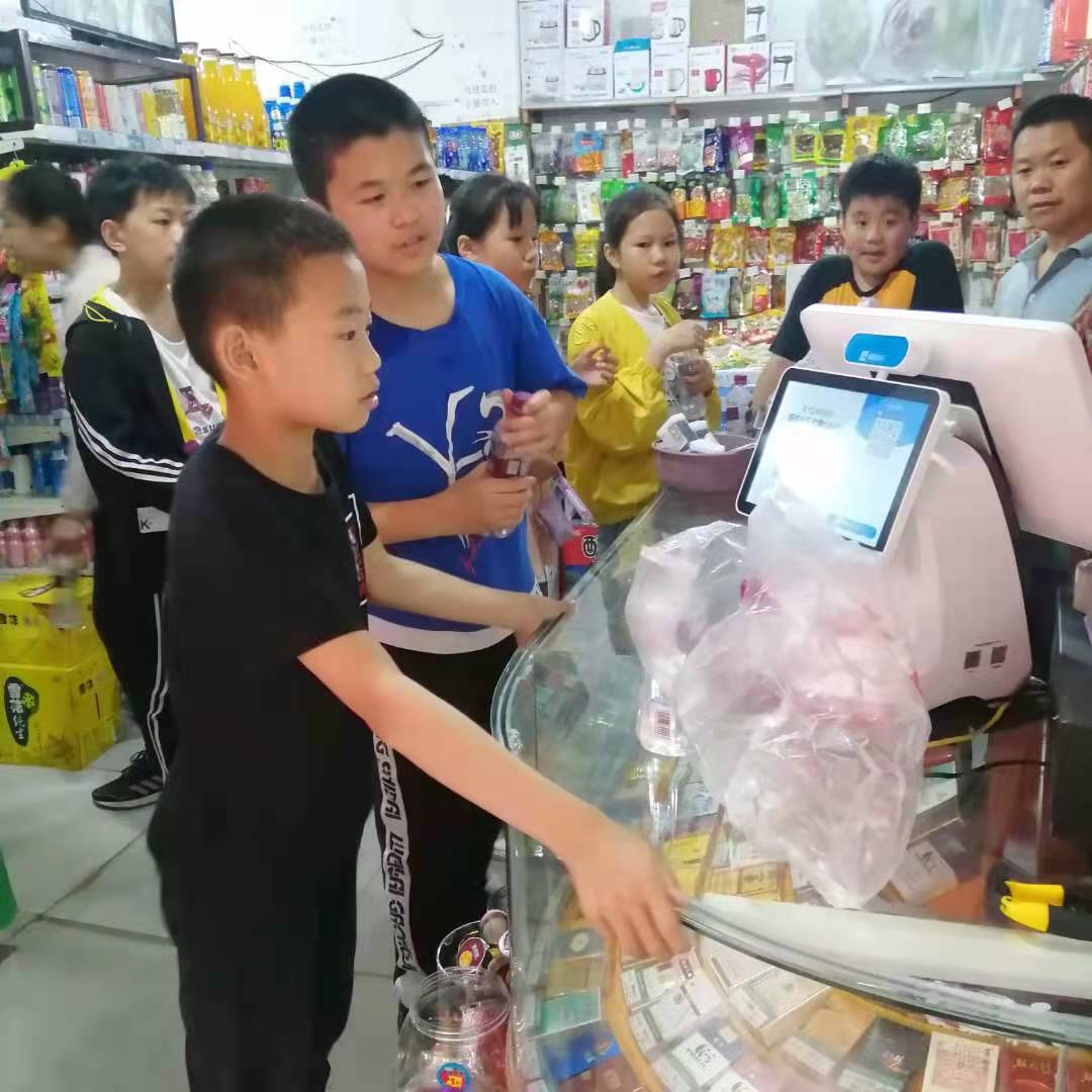 小脚丫走天涯 职业体验得真知——双流实小东区职业体验课程报道
