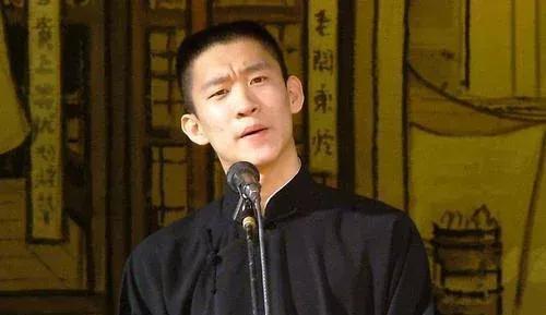 德云逆徒曹金带货翻车，被骂的全程不敢抬头