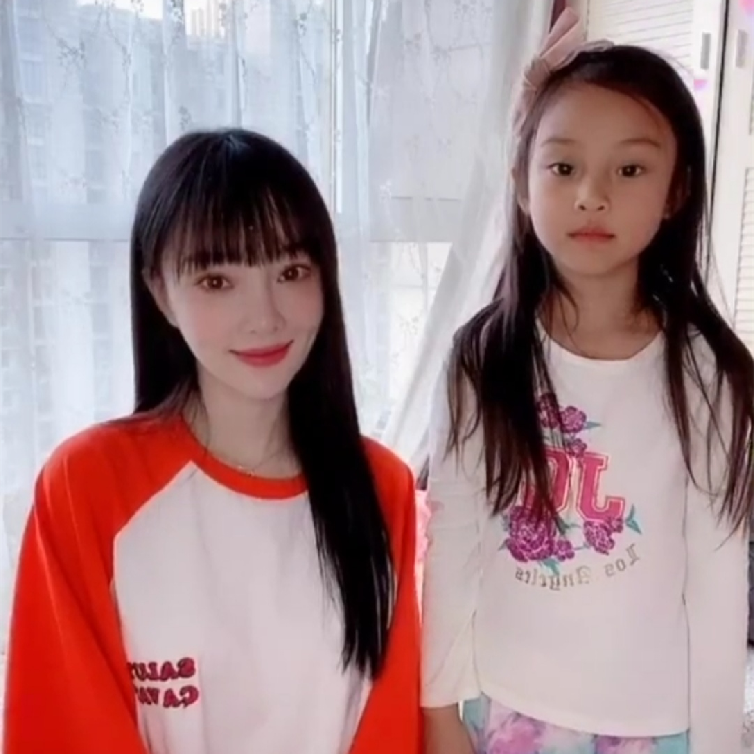 《爸爸回來了》8年後，甜馨暴風式成長，父母離婚沒耽誤她變優秀