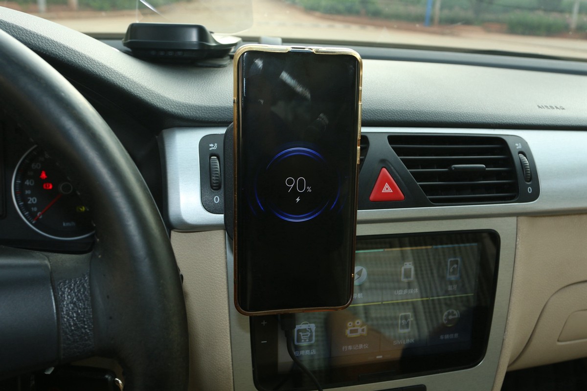 自驾游好帮手——ESR亿色车载无线充电器深度测评