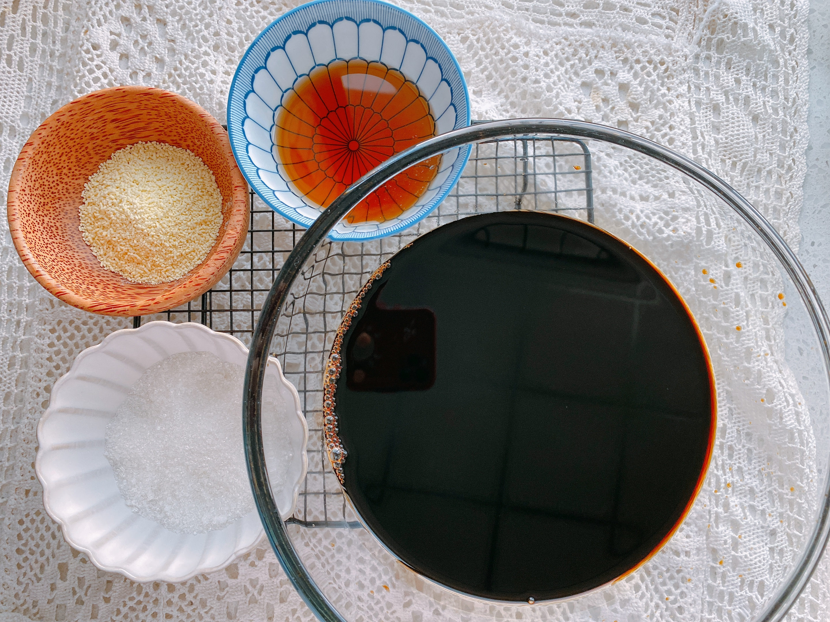 腌辣椒的季节到了，教你独家腌法，不加盐2小时就能吃，又香又辣