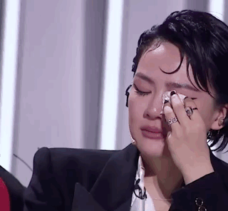 《浪姐2》：那英委屈哭泣，打了多少综艺剧本的脸？