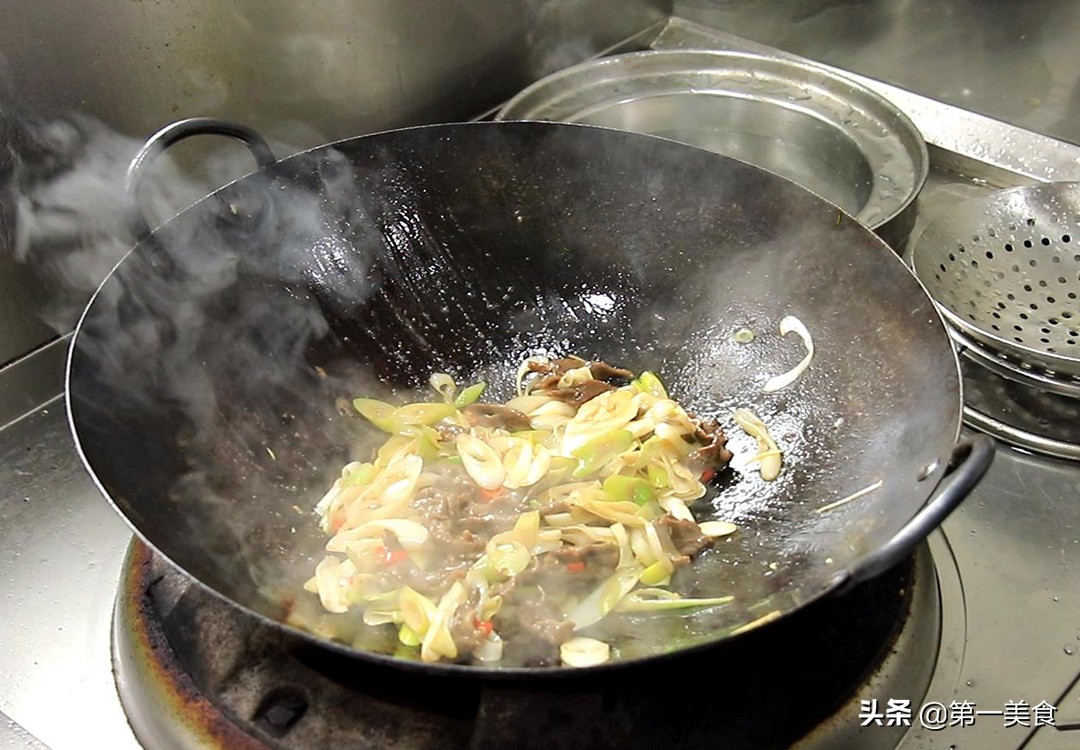 图片[12]-【葱爆牛肉】做法步骤图 关键腌制要入味 厨师长分享饭店腌制-起舞食谱网