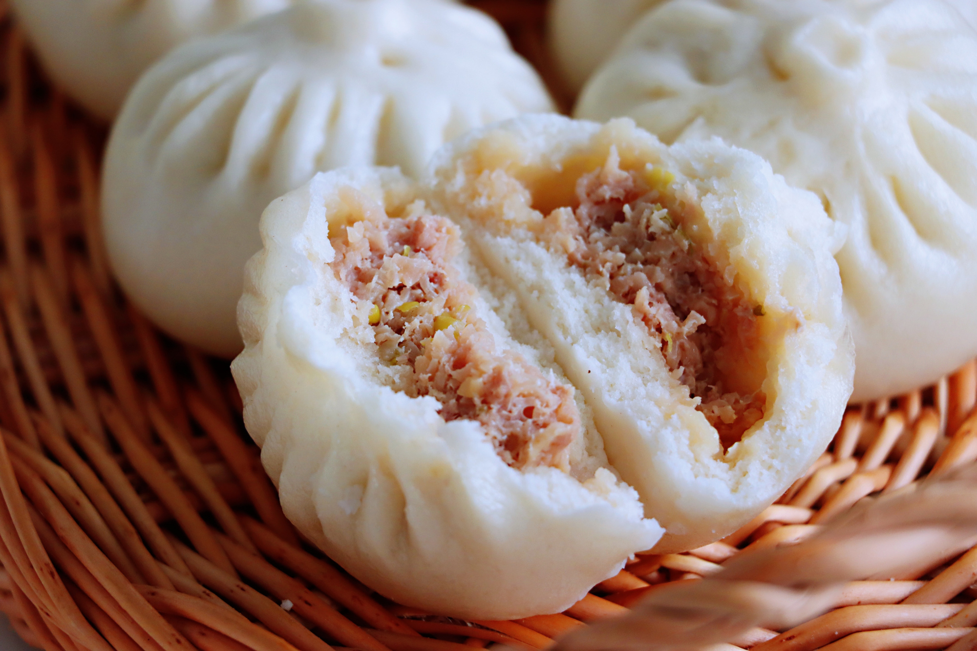 蒸包子不變形有竅門，學會這幾招，蓬鬆暄軟，不塌陷，一次會成功