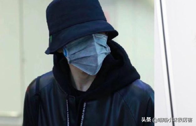张小斐走红前穿错衣服的照片流出，她的回应让人看到了她的高情商