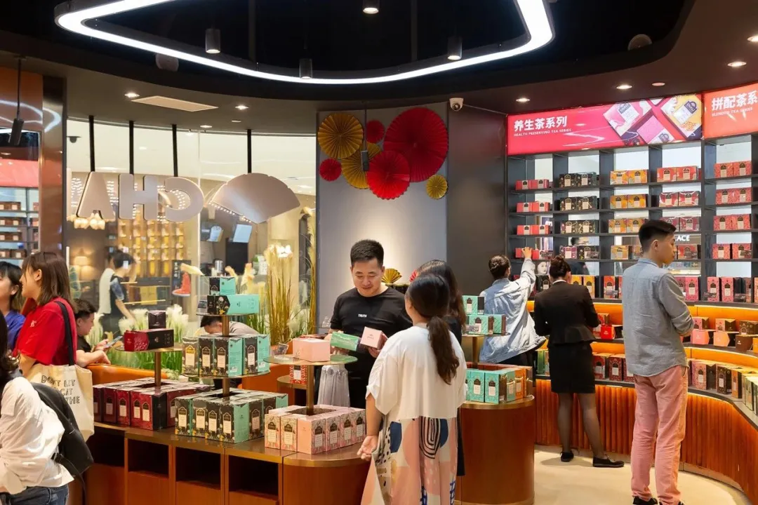 热卖8亿包,刚刚融资数亿元,这个品牌做对了什么