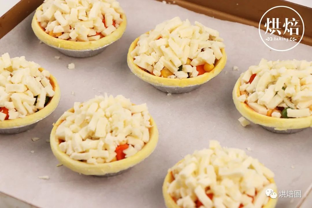 我用蛋撻皮做披薩快手簡單10分鐘搞定